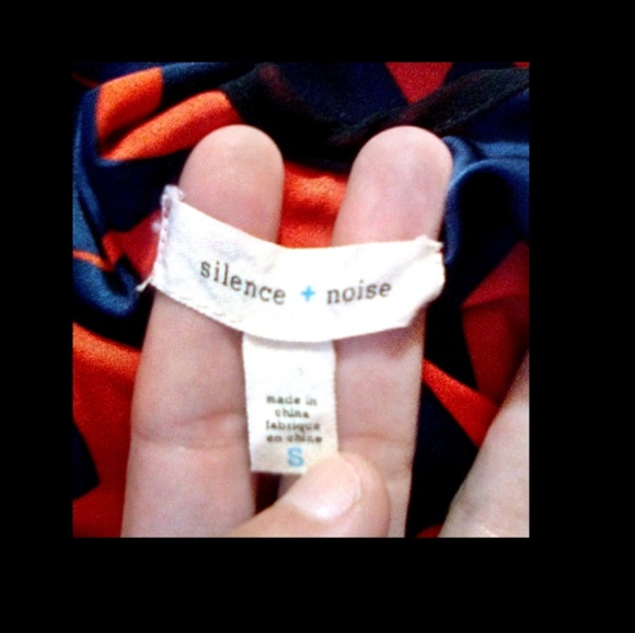 silence + noise Sleeveless Dress - Picture 4 of 5